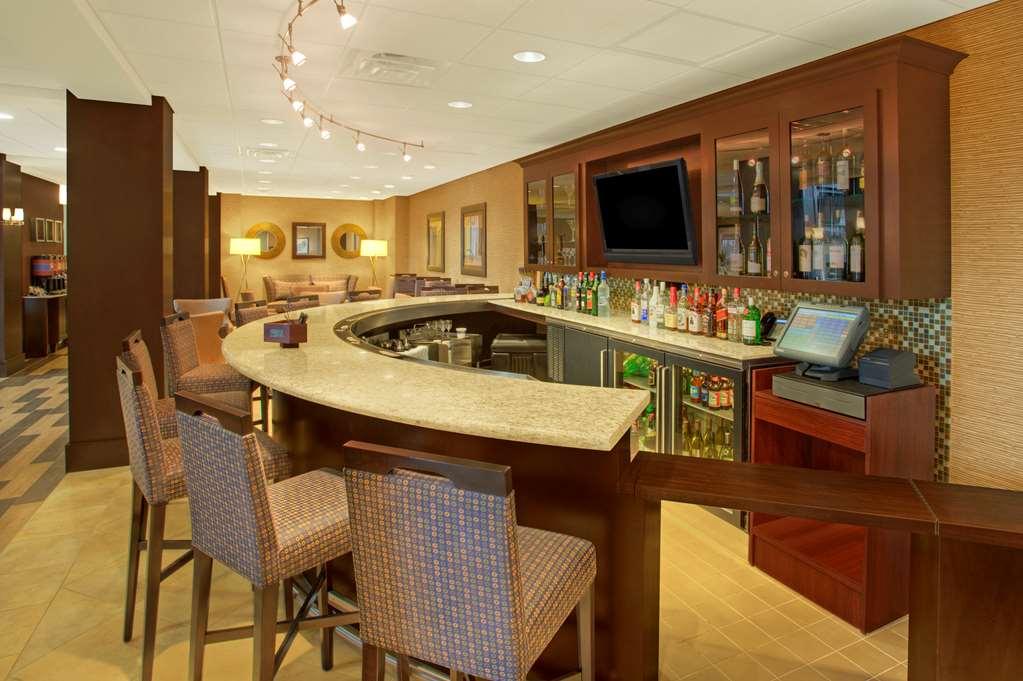 Hampton Inn & Suites Γιόνκερς Εστιατόριο φωτογραφία